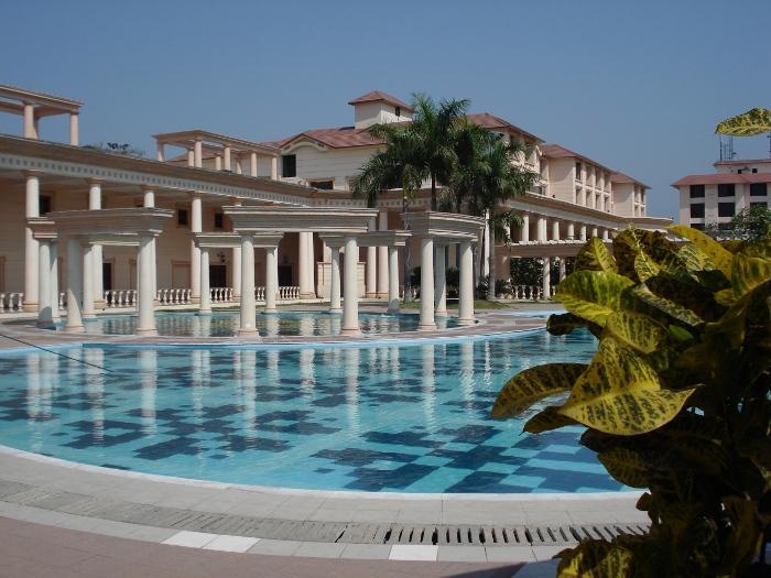 The Land Country Club Residency 4* Kolkata